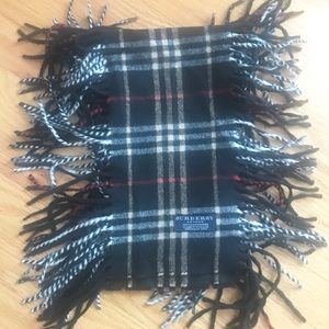 BURBERRY 100% Cashmere Black Plaid Fringe Scarf